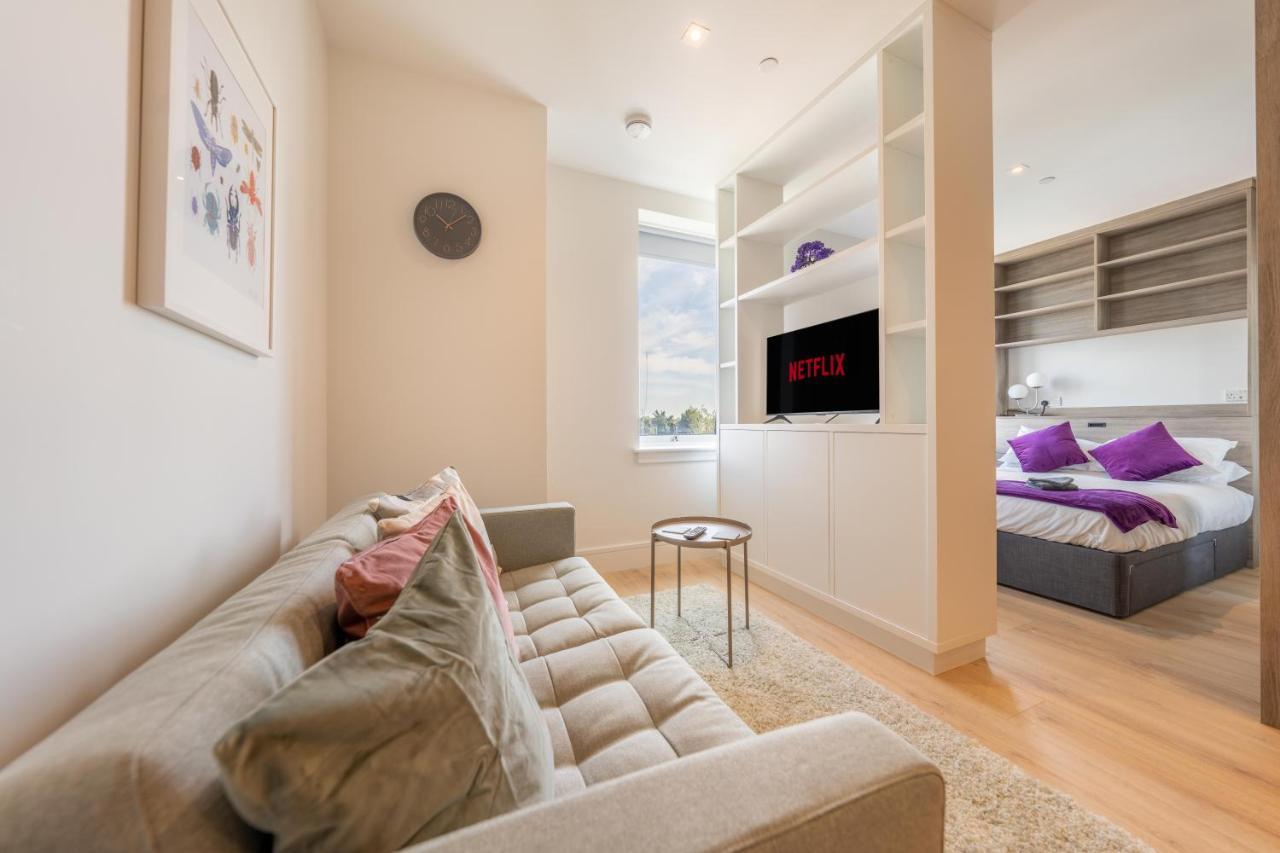 Cozy Apartments - Free Wifi And Parking Onsite Feltham 외부 사진