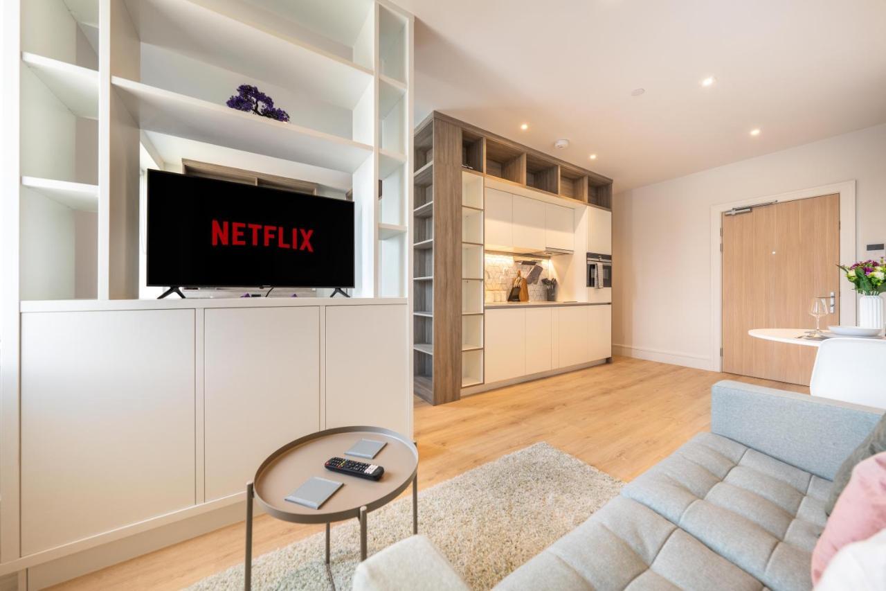 Cozy Apartments - Free Wifi And Parking Onsite Feltham 외부 사진